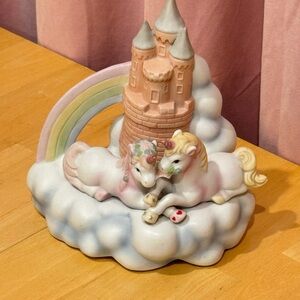 VTG Willitts Porcelain Magical Unicorns Castle Rainbow Musical Queen Of Hearts